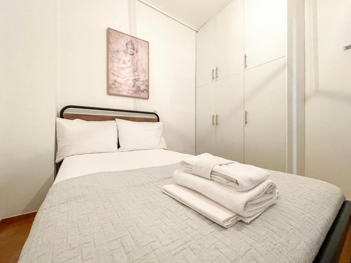 Aristotelous Sunny 118Sqm Apt In Viktoria Athen Exterior foto