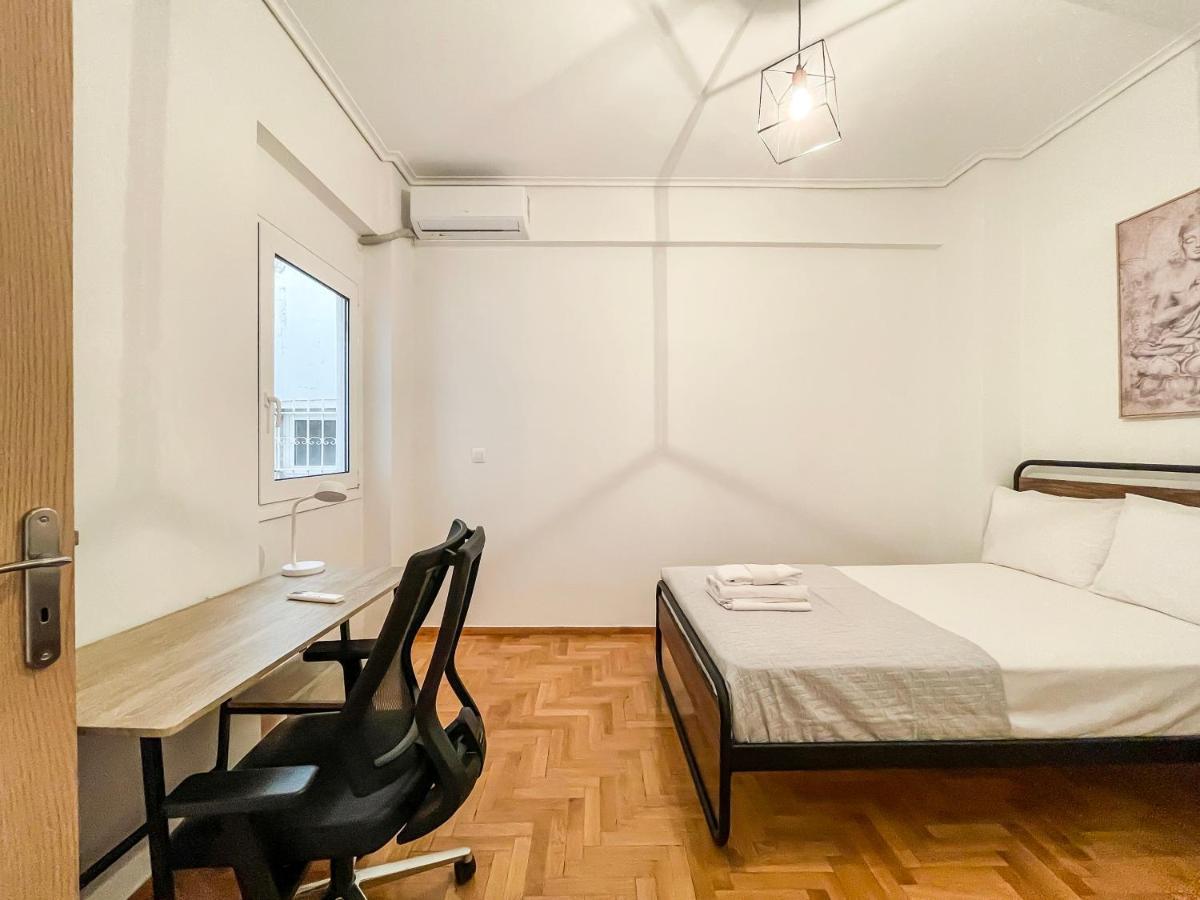 Aristotelous Sunny 118Sqm Apt In Viktoria Athen Exterior foto